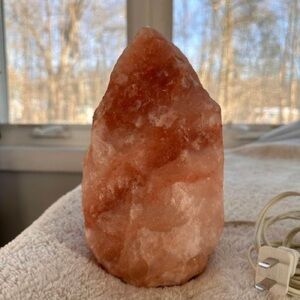 Gently Used Genuine Handmade Himalayan Salt Lamp 🌺